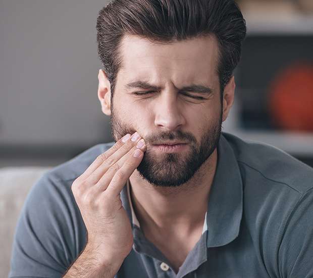 Pittsburgh Can a Cracked Tooth be Saved with a Root Canal and Crown